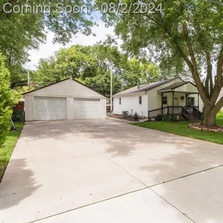 Image 4 - 2165 Howe St, Shelby Township, Michigan, 48317 - House for sale