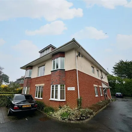 Rent this 3 bed apartment on 18 Chessel Avenue in Bournemouth, Christchurch and Poole