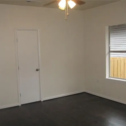 Image 4 - 820 North Bishop Avenue, Dallas, TX 75208, USA - House for rent