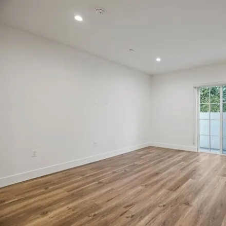 Image 7 - 208 North Kings Road, Los Angeles, CA 90048, USA - House for rent