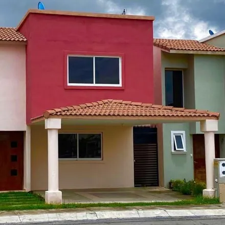 Rent this 3 bed house on Calle Villa Real in 43845 Santa Matilde, HID