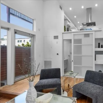 Image 4 - 1166 North Formosa Avenue, West Hollywood, CA 90046, USA - Townhouse for sale