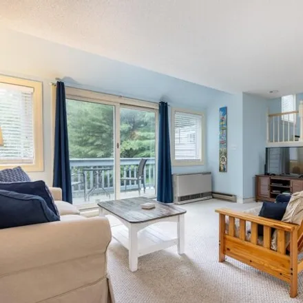 Image 2 - 41 Reggio Avenue, Old Orchard Beach, York County, ME 04064, USA - Townhouse for sale