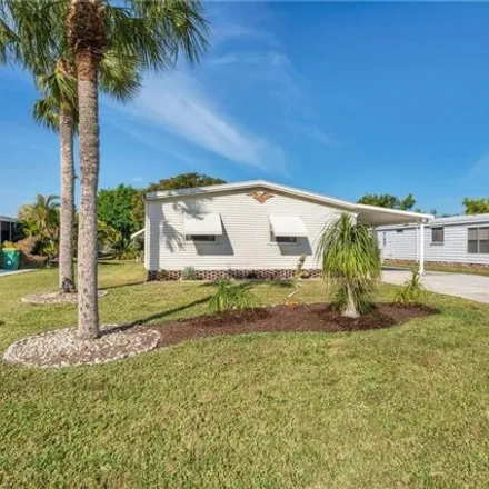 Buy this studio apartment on 1723 Beverly Drive in Collier County, FL 34114