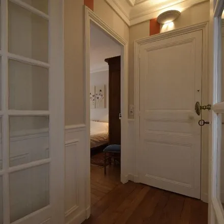 Image 9 - 3 Rue Lecourbe, 75015 Paris, France - Apartment for rent