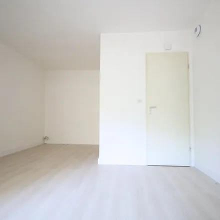 Rent this studio apartment on 34 Avenue de Verdun in 38240 Meylan, France
