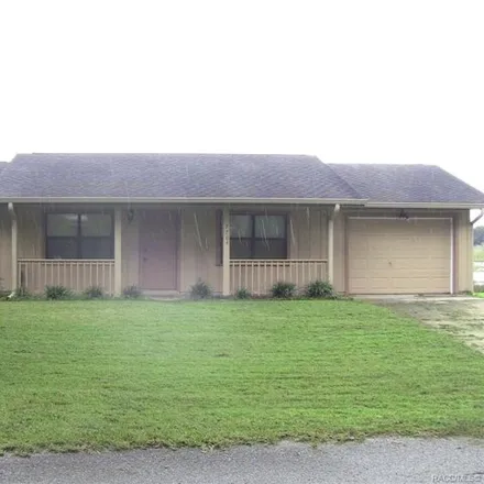Rent this 2 bed house on 7700 East Pocono Drive in Citrus County, FL 34450