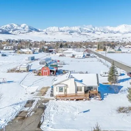 Image 2 - 174 8800 South, Paradise, Cache County, UT 84328, USA - House for sale