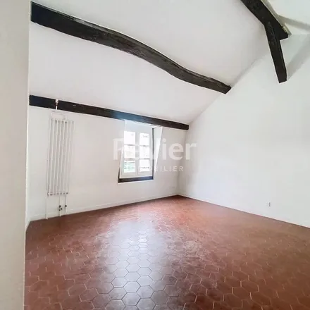 Rent this 3 bed apartment on 6 Rue Quincampoix in 75004 Paris, France