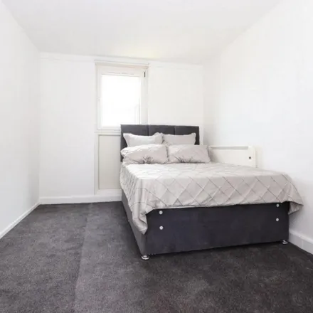 Rent this 4 bed apartment on 1-6 Crayford Mews in Bakers Field, London