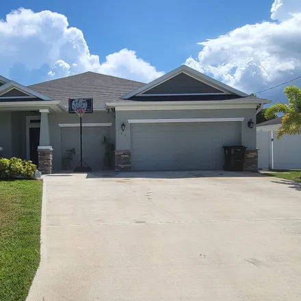 Image 4 - 343 Southeast Fisk Road, Port Saint Lucie, FL 34984, USA - House for rent