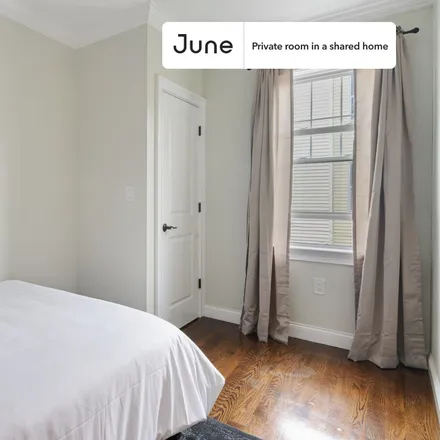 Rent this 5 bed room on 490 Washington Street