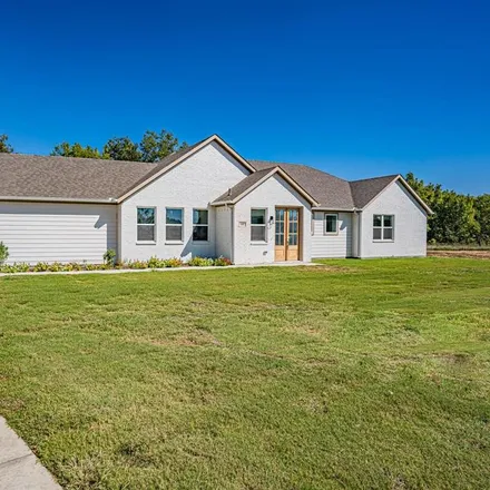 Buy this 3 bed house on 998 Belmont Drive in Midlothian, TX 76065