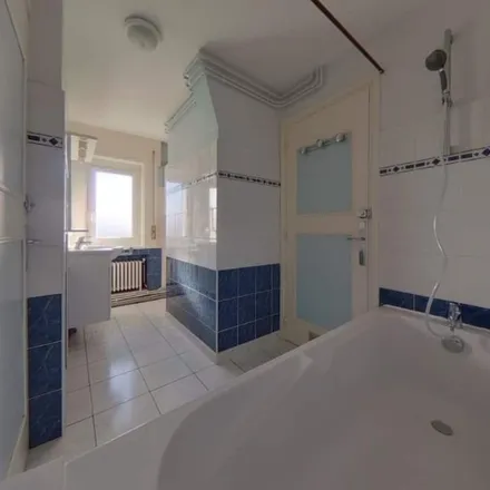 Rent this 5 bed apartment on Collège Jean Macé in Rue des Maréchaux, 62100 Calais