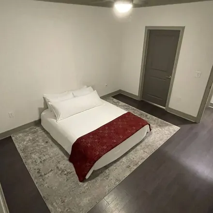 Rent this 1 bed apartment on Alpharetta