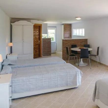 Rent this 5 bed house on 18690 Almuñécar
