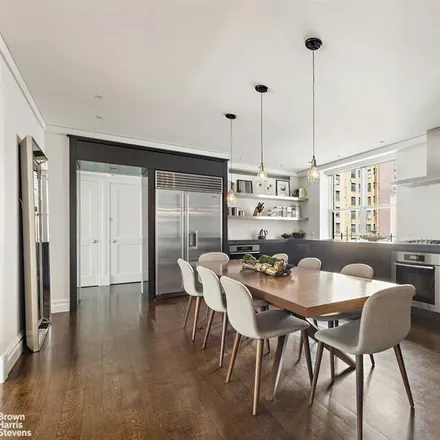 Image 5 - 235 WEST 71ST STREET 6A in New York - Apartment for sale