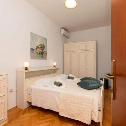 Image 7 - Općina Selca, Split-Dalmatia County, Croatia - Apartment for rent