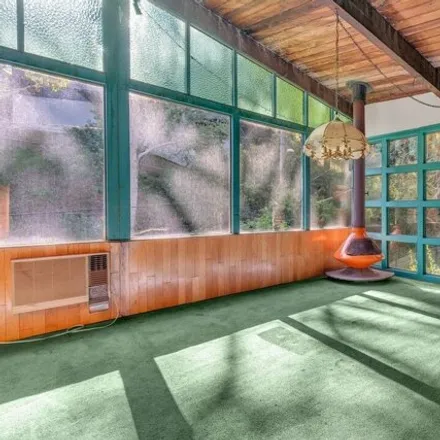 Image 7 - 8879 Hollywood Hills Road, Los Angeles, CA 90046, USA - House for sale