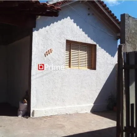 Buy this 2 bed house on Rua Capitão José Verdi in Boa Vista, São José do Rio Preto - SP