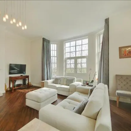 Buy this 2 bed apartment on Azalea Close in London Colney, AL2 1UA