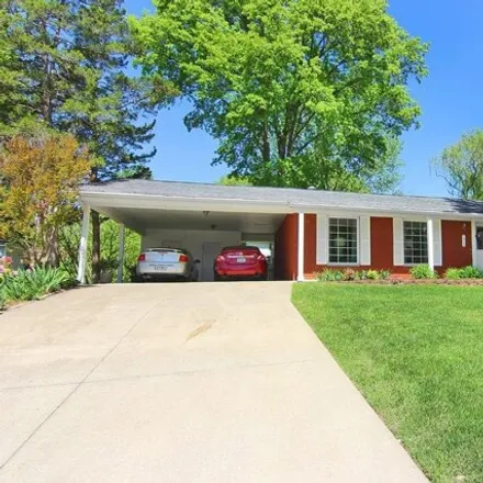 Buy this 3 bed house on 1954 Weissinger Lane in Cape Girardeau, MO 63701