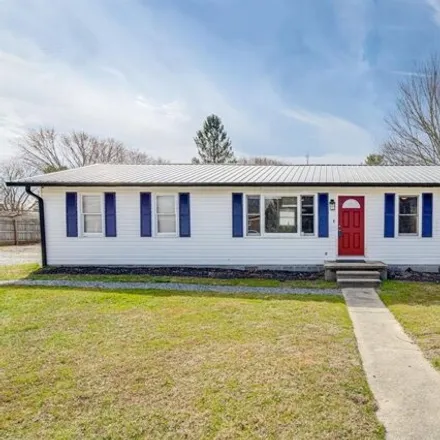 Buy this 3 bed house on 825 Robinson Terrace in Hendersonville, NC 28792