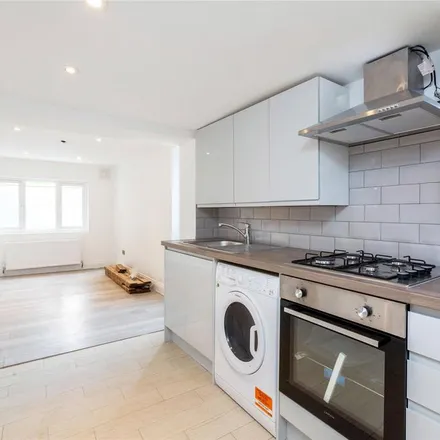 Rent this 4 bed apartment on 160 Chatsworth Road in Clapton Park, London