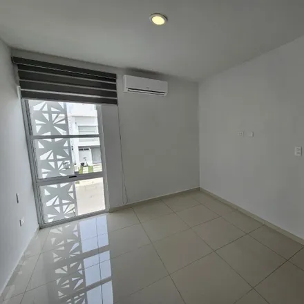 Rent this 4 bed house on unnamed road in 80050 Culiacán, SIN