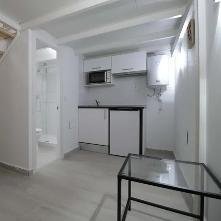 Rent this studio apartment on Calle de Rodrigo Uhagón in 28026 Madrid, Spain