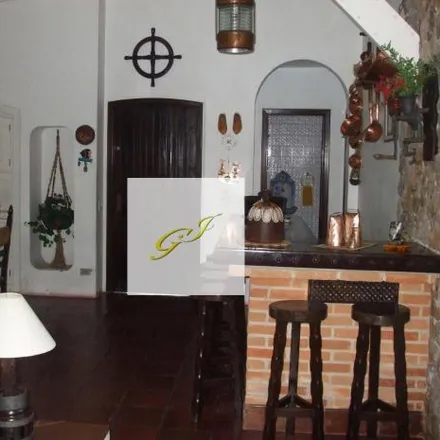 Buy this 4 bed house on Rua Leonor da Silva Quadros in Enseada, Guarujá - SP