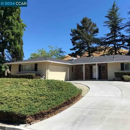 Rent this 3 bed house on 1103 Larch Avenue in Moraga, CA 94556