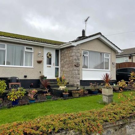 Rent this 2 bed house on Lon Gogarth in Benllech, LL74 8QE