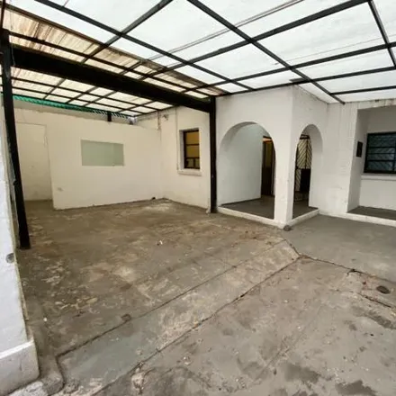 Rent this 6 bed house on Calle Monclova 67 in Cuauhtémoc, 06760 Mexico City