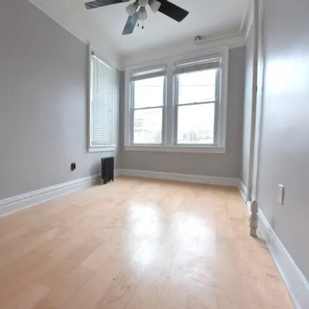 Image 6 - 32 Danforth Avenue, Jersey City, NJ 07305, USA - House for rent