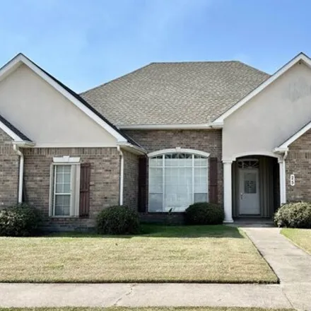 Buy this 3 bed house on 64 Cambridge Circle in Broadmoor, LA 70364