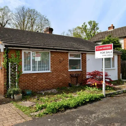 Buy this 3 bed house on unnamed road in Shepperton, TW17 9HH