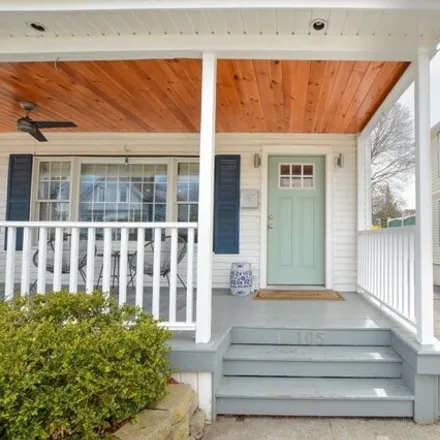 Image 3 - 105 Almont Street, Winthrop Beach, Winthrop, MA 02152, USA - House for sale