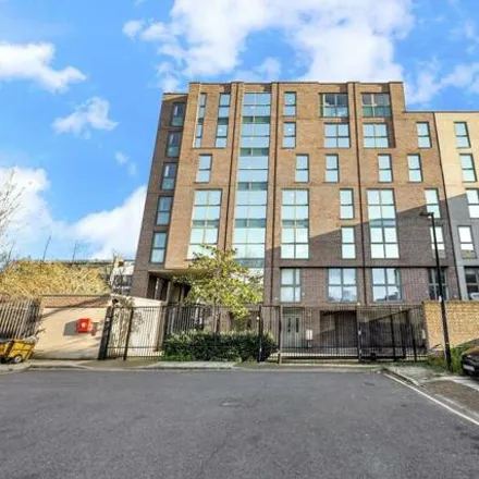 Image 2 - 7 White Tower Way, London, E1 4RL, United Kingdom - Apartment for sale