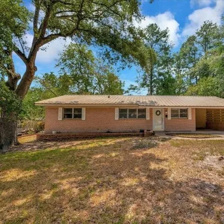 Buy this 3 bed house on 419 Arizona Avenue in Lufkin, TX 75904