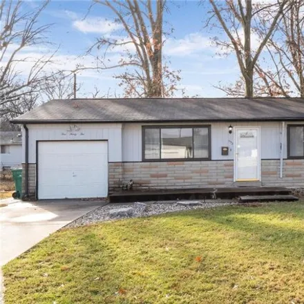 Buy this 3 bed house on 532 Topaz Avenue in Bellefontaine Neighbors, MO 63137
