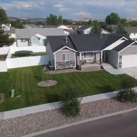 Buy this 6 bed house on 5024 Jake Avenue in Chubbuck, ID 83202