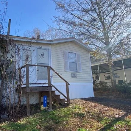 Buy this studio apartment on 92 Whispering Pines Boulevard in Georgetown, Quitman County