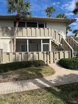 Buy this 2 bed condo on 6778 Gulf of Mexico Drive in Longboat Key, Manatee County