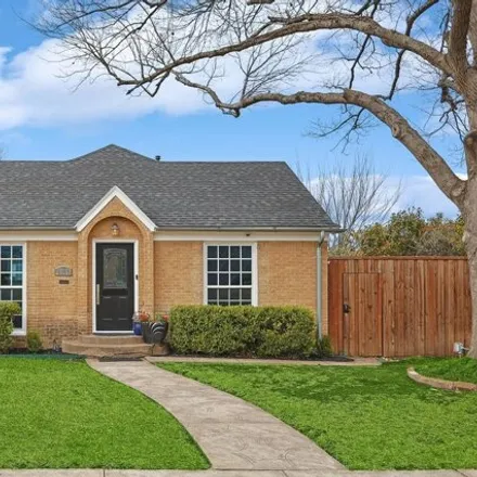 Buy this 2 bed house on 6367 McCommas Boulevard in Dallas, TX 75214