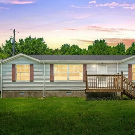Buy this 3 bed house on 2000 Mosley Ferry Rd in Chapmansboro, Tennessee