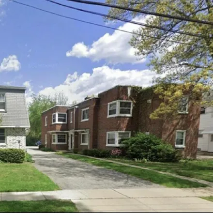 Rent this 2 bed condo on 5714 phillips avenue