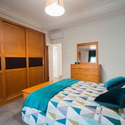 Rent this 3 bed apartment on Carrer de la Indústria in 46022 Valencia, Spain