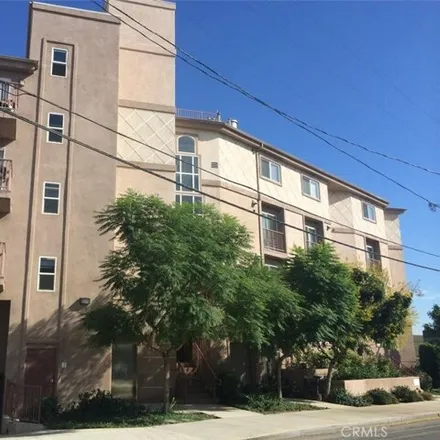 Rent this 2 bed apartment on 642 North Hill Place in Los Angeles, CA 90012