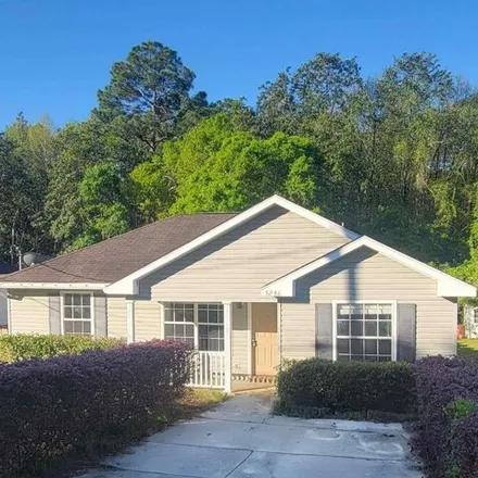 Buy this 3 bed house on 5280 Overbrook Drive in Milton, FL 32570